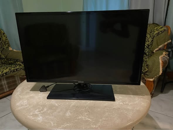 Samsung 32 inch normal TV photo 4