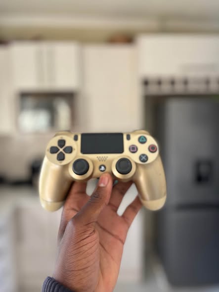 Ps 4 controller photo 3
