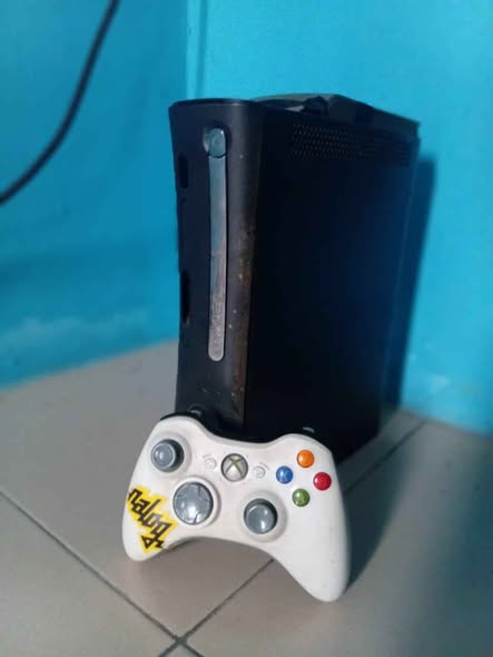UK used jailbreak Xbox 360 photo 3