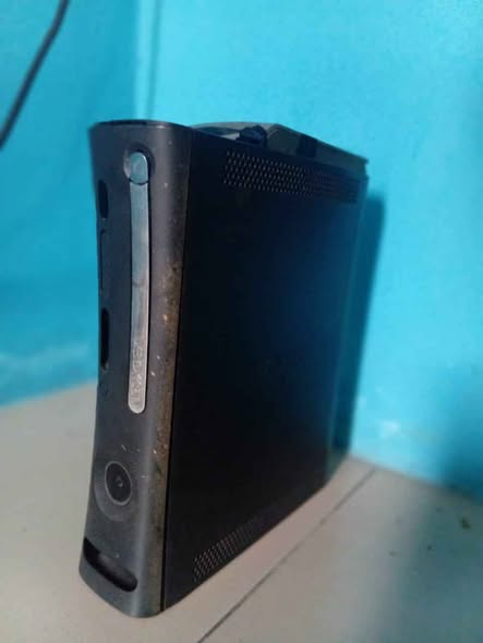 UK used jailbreak Xbox 360 photo 2