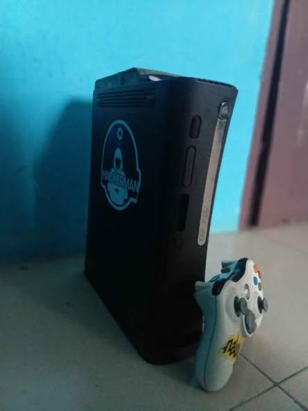 UK used jailbreak Xbox 360 photo 1