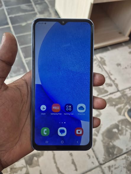 Samsung galaxy a23 photo 1