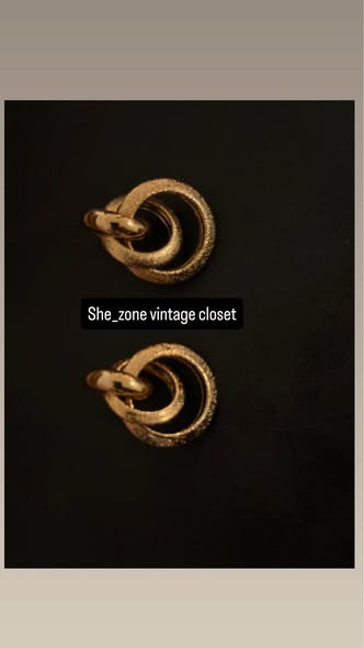 Earrings photo 1