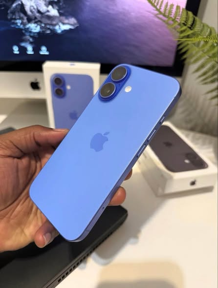 iPhone 16 plus 128GB photo 4
