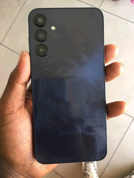 Samsung A15 photo 1