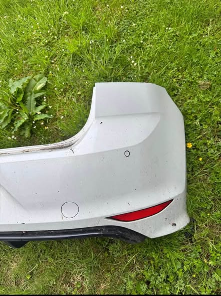 GOLF 7R FRONT AND REAR BUMPER photo 5