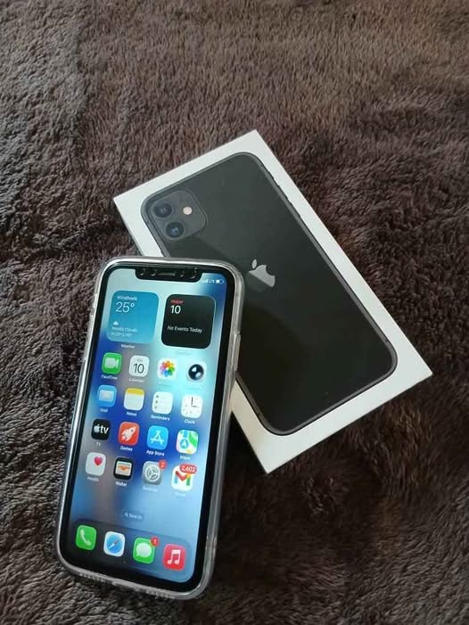 IPhone 11 64gb photo 1