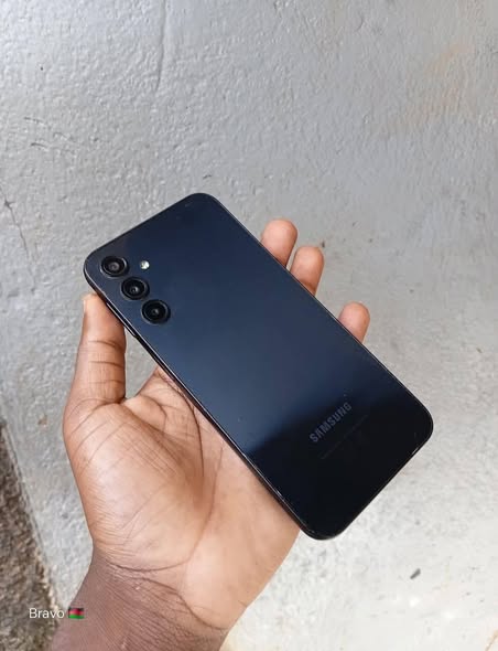 Samsung A24 photo 4