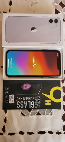 iPhone 11 photo 2