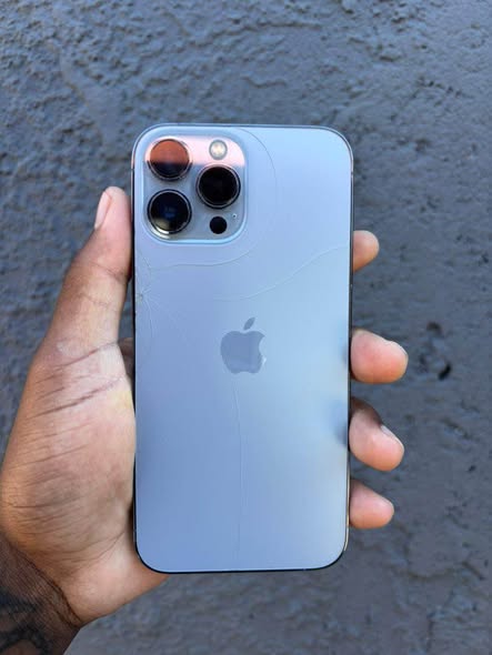 iPhone 13 Pro Max photo 1