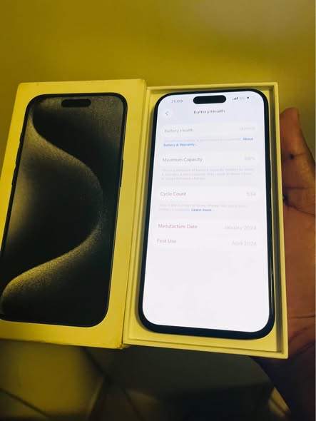 iPhone 15 pro photo 4