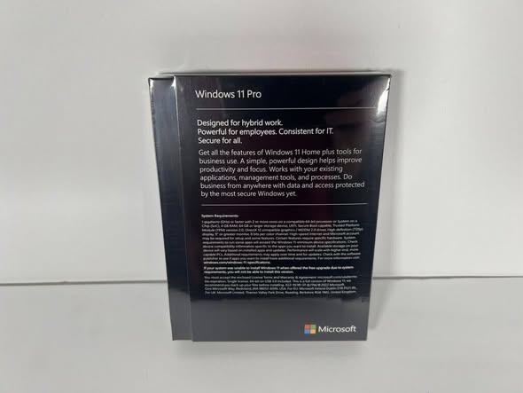 Microsoft Windows 11 Pro USB Box photo 3