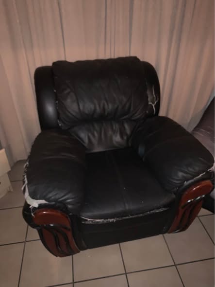 Sofa set photo 1