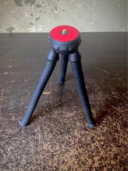 Camera Tripod (Phone Compatible) photo 5