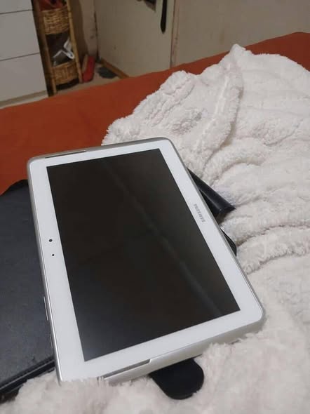 Samsung Tab photo 2