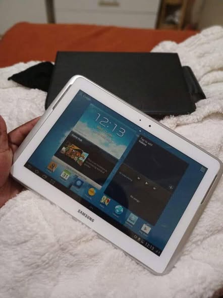 Samsung Tab photo 1
