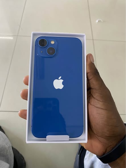 iPhone 13 photo 4
