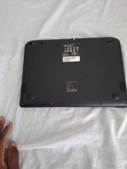 Accer laptop photo 2