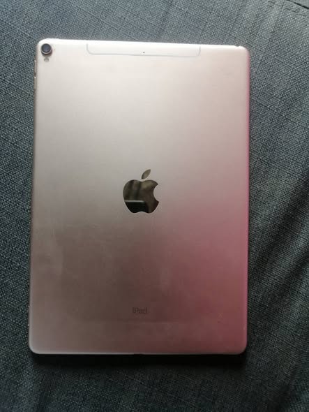 Ipad 1st gen Pro photo 2