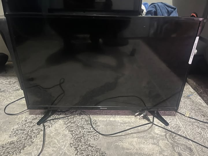32 inches hisense tv photo 1