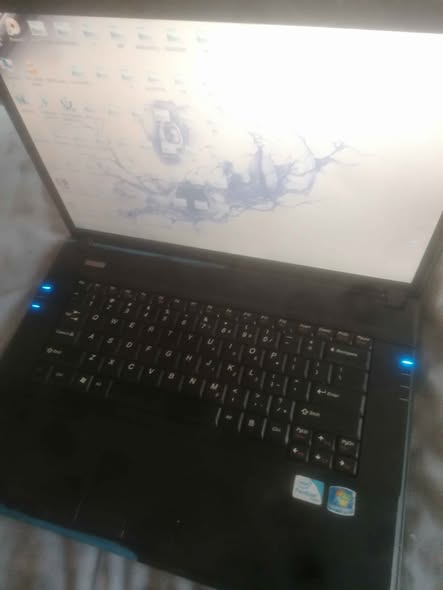 Lenovo laptop photo 2