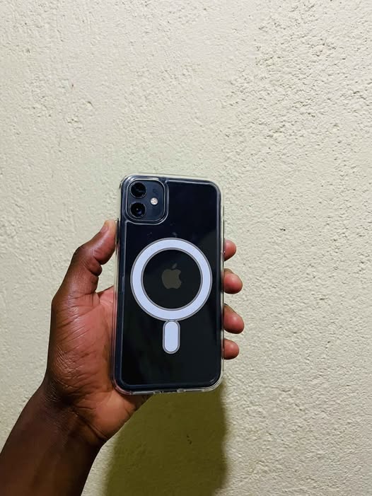 IPHONE 11 photo 1