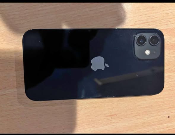 iPhone 12 ​64gb photo 2