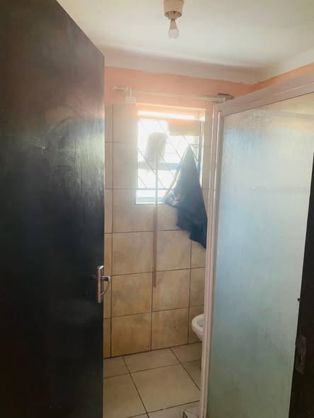 FLAT FOR SALE IN WALVIS BAY KUISEBMOND photo 3