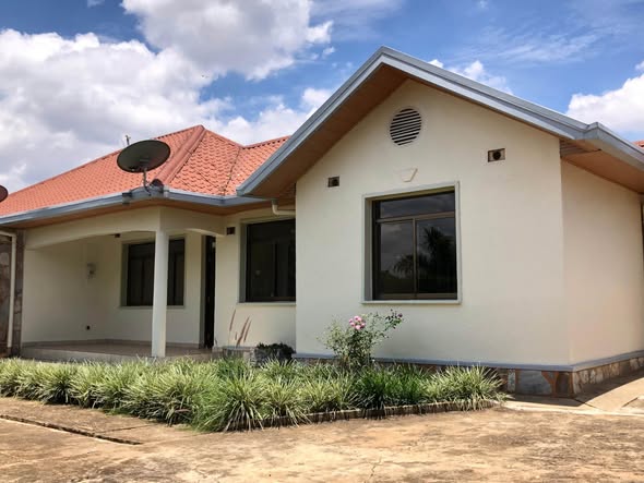 House for rent photo 1