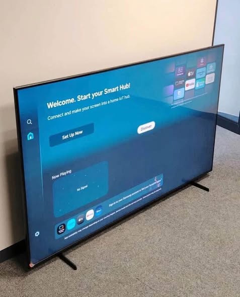 Samsung 55 inch Smart TV photo 3