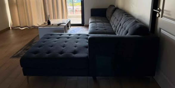 Grey Tufted Chaise L-Shaped Couch photo 5