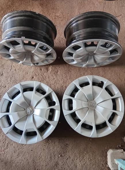 Bakkie Normal Rims Wheeltop New Size R16 photo 2