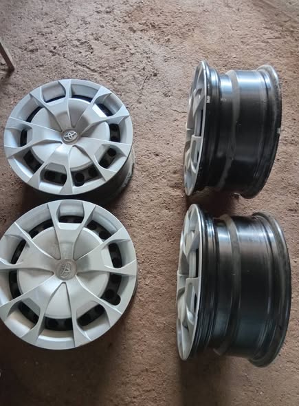 Bakkie Normal Rims Wheeltop New Size R16 photo 3