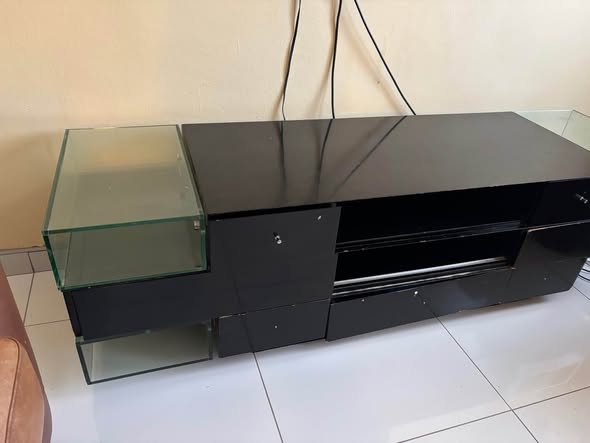 Second tv case photo 3