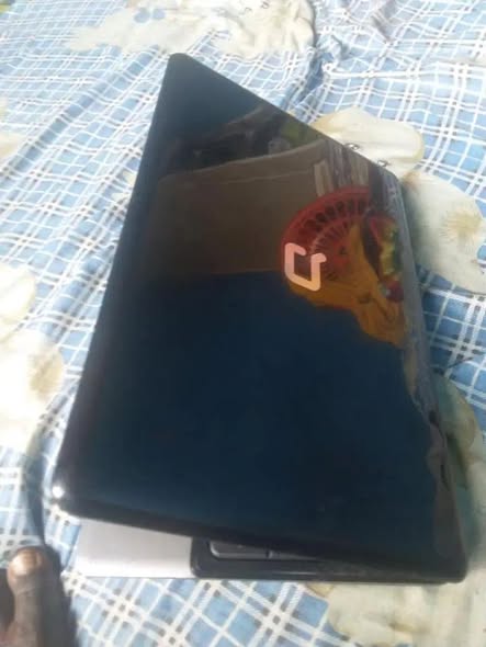 HP Compaq Presario QC60 laptop photo 2