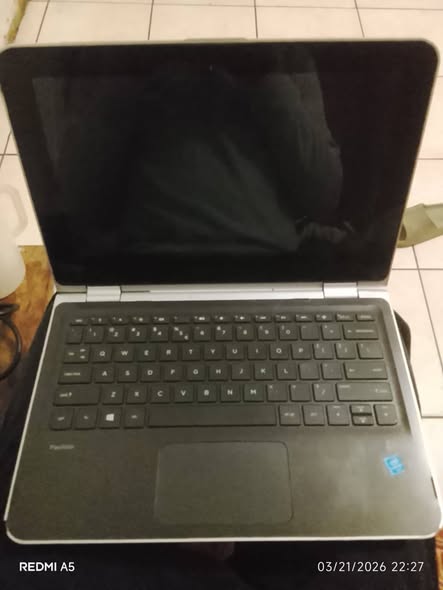 HP LAPTOP photo 1