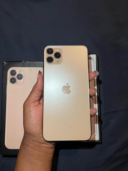 iPhone 11 Pro Max photo 3