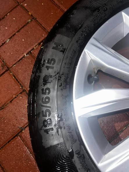 Tyres photo 2