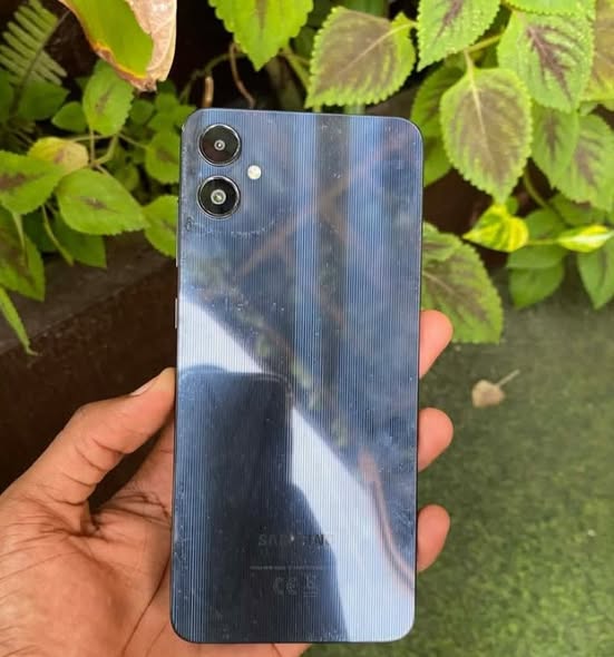Samsung A05 64gig photo 2