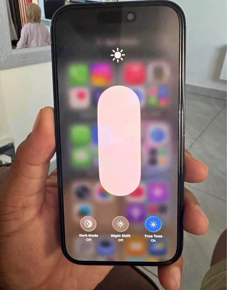 iPhone 15 photo 3