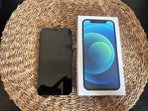 iPhone 12 (128 GB) photo 3