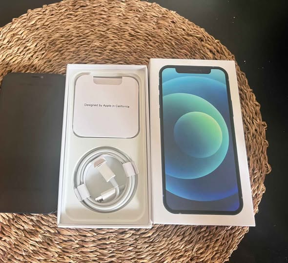 iPhone 12 (128 GB) photo 5
