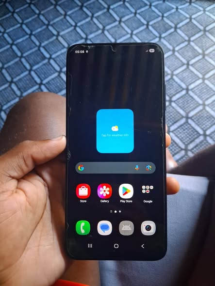 Samsung A05s photo 2