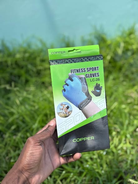 Gym & sport gloves photo 1