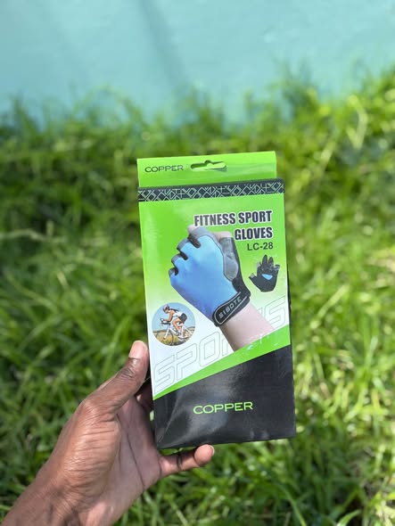 Gym & sport gloves photo 2