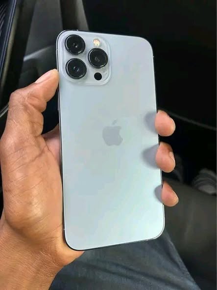iPhone 13 Pro Max photo 2