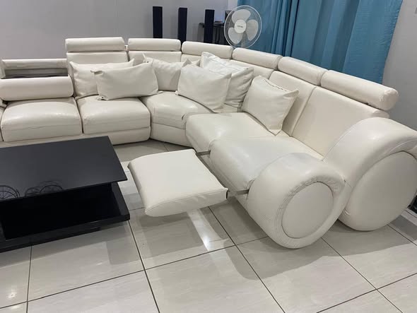 Original leather couch photo 3