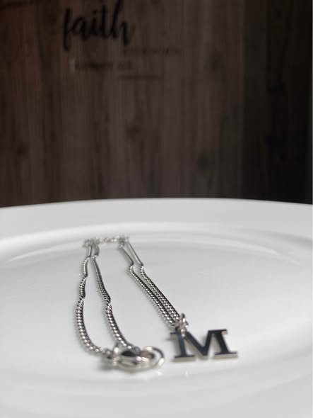 Initial necklaces photo 2