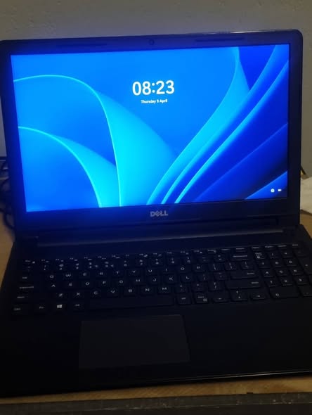 i7 Dell Laptop photo 2