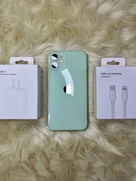 iPhone 12 128GB photo 2